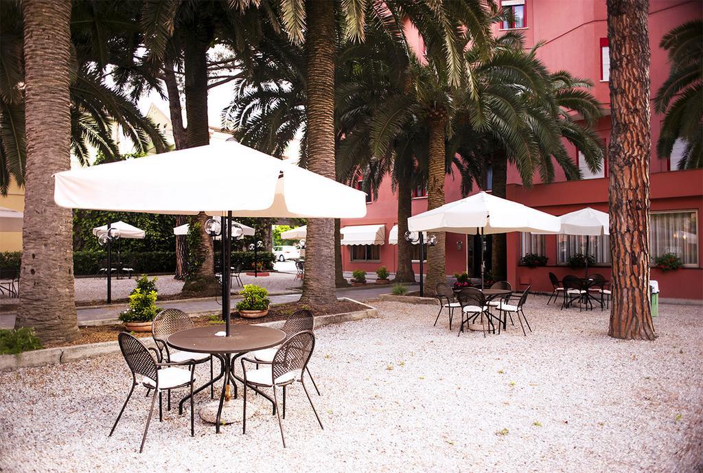 Hotel Palme Monterosso al Mare Esterno foto
